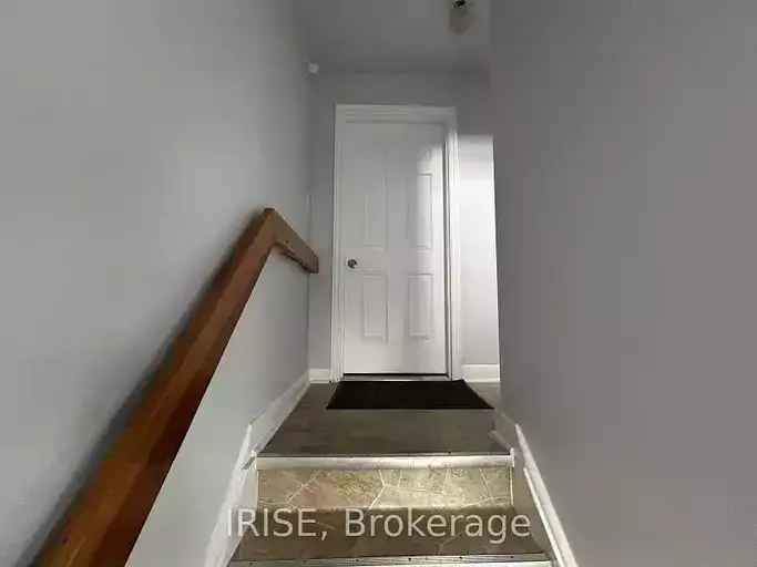 Apartment For Rent in 102, Melrose Street, Toronto, Ontario