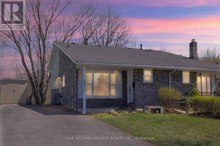 4 Bedroom 2 Bath Semi-Detached Backsplit in Oshawa