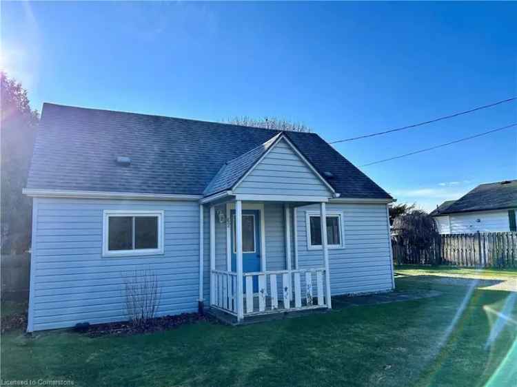 House For Sale in Simcoe, Ontario