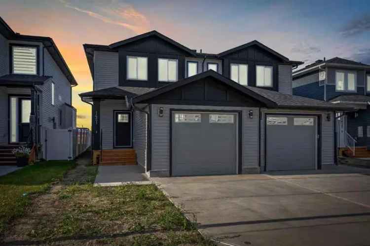 Duplex For Rent in Town of Carstairs, Alberta