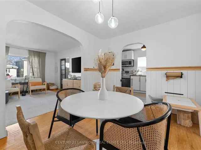 House For Sale in Belleville, Ontario