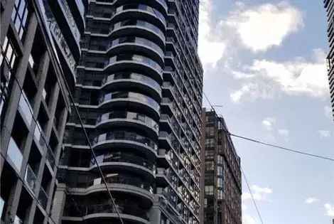 2 Room 2530 m² Toronto Condo 1 Bed + Den Balcony Ensuite Baths Granite Counters