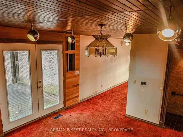 House For Sale in South Frontenac, Ontario