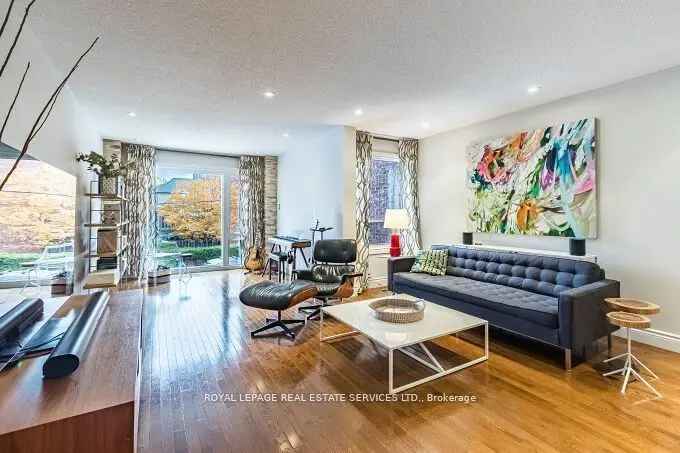 Executive Freehold Townhouse - King West - Updated - Smart Home Features