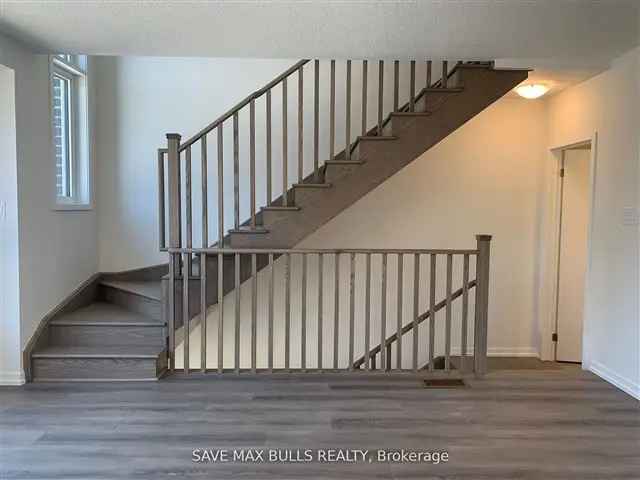 Immaculate 3-Storey Townhome 1900 Sq Ft 3 Beds 3 Baths Double Garage