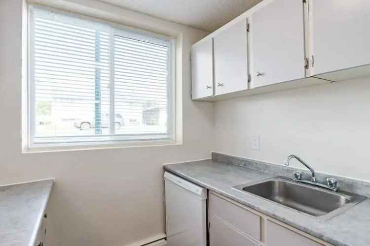 Rent Apartment in Medicine Hat with Spacious Suites and Great Features