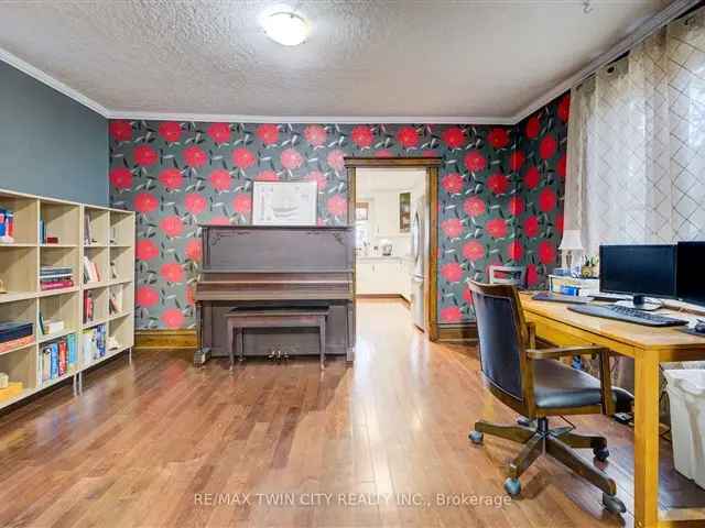 Cozy 2-Bedroom Home in Kitchener with 3 Parking Spots and 2 Decks