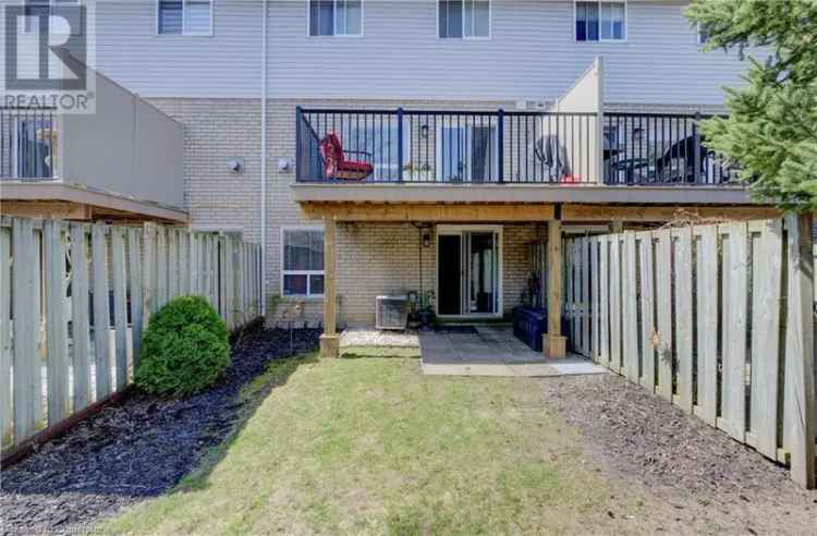 3 Bedroom Townhome in Millcroft Burlington