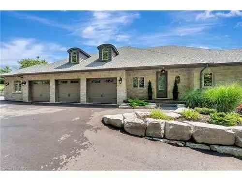 Bungaloft on 25 Acres with Creek Frontage