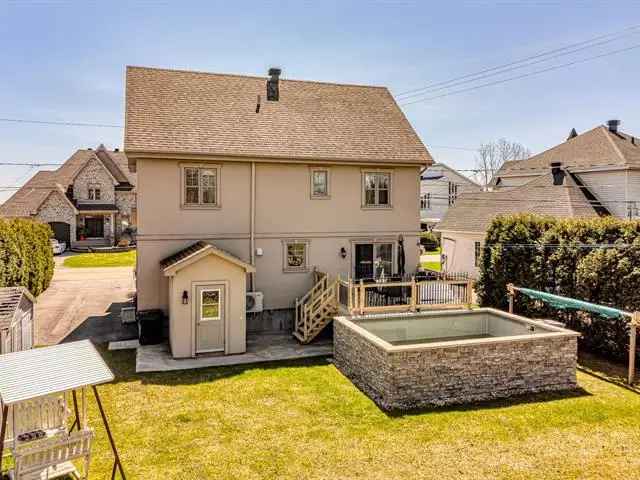 Two or More Storey House for Sale Lavaltrie