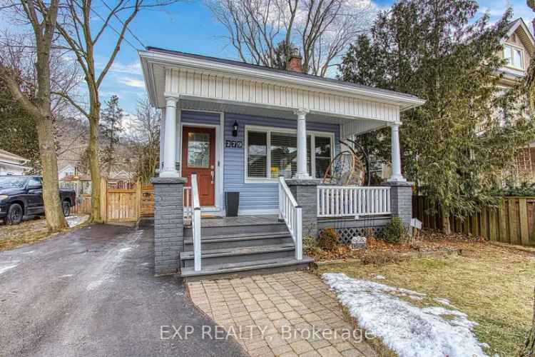 Charming Dundas Home Near Downtown