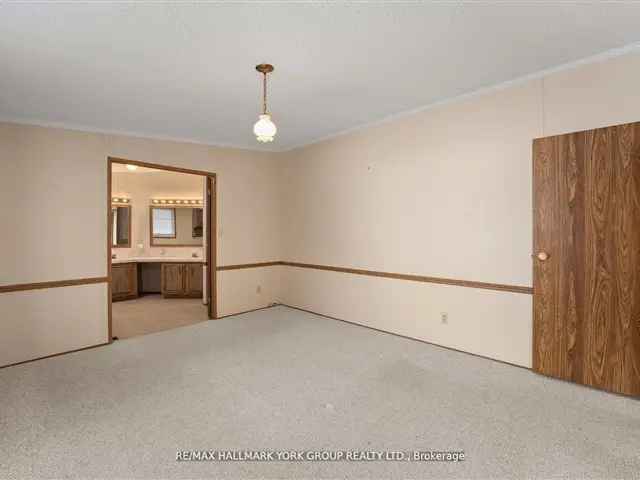 House For Sale in Georgina, Ontario