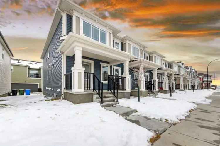 Townhouse For Rent in Calgary, Alberta