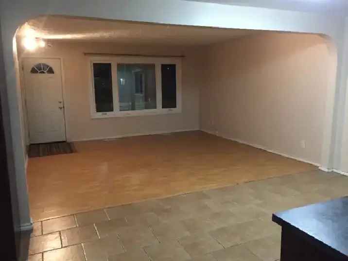 Rent 3 Bedroom Suite in West End with Utilities Included