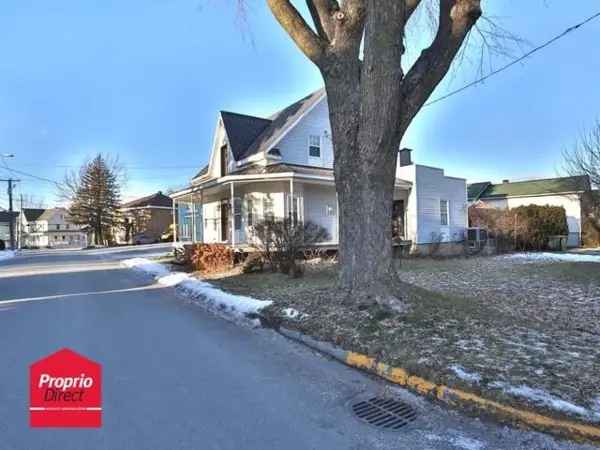 Charming Century Home in Saint-Liboire