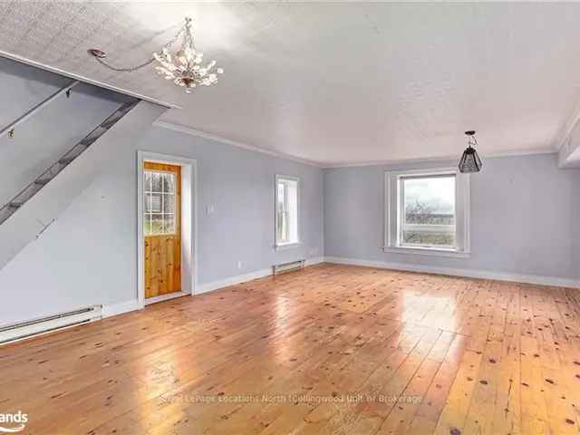 House For Sale in Meaford, Ontario