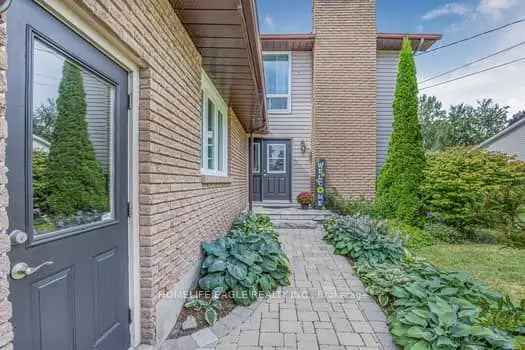 House For Sale in Meaford, Ontario