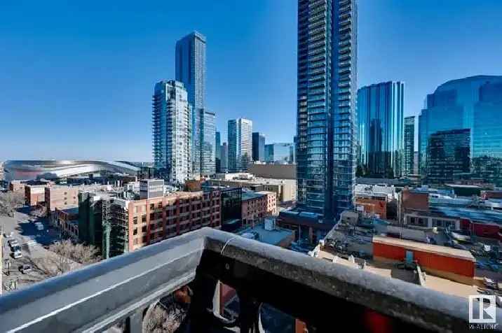 Buy 2 Bedroom Condo in Downtown Edmonton with Skyline Views