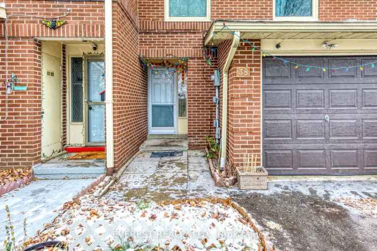 House For Sale in Brampton, Ontario