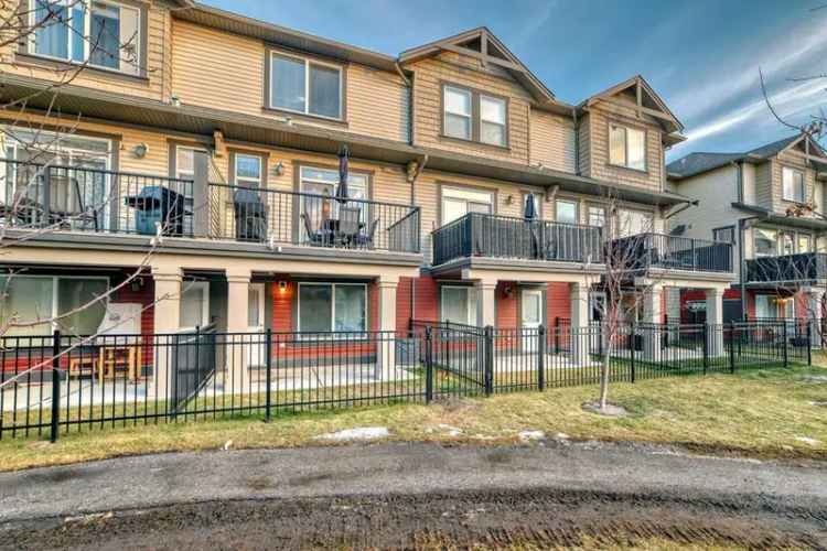 3 Bed 2.5 Bath Townhouse in Williamstown