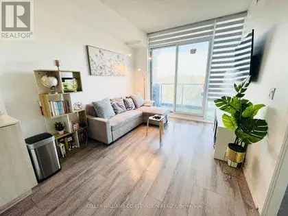 1 room apartment of 90 m² in Toronto