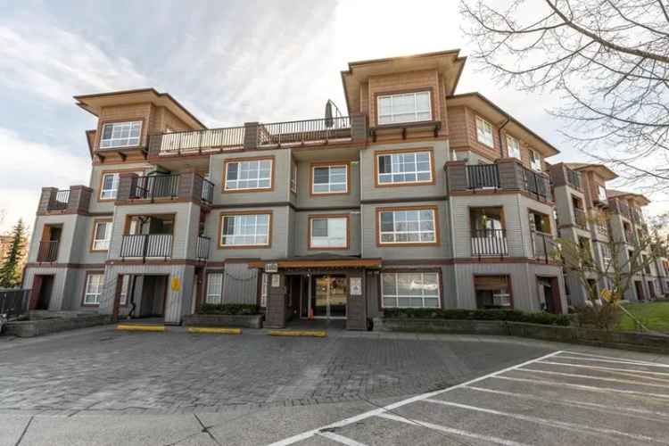 2 Bedroom Penthouse Condo in West Newton Surrey