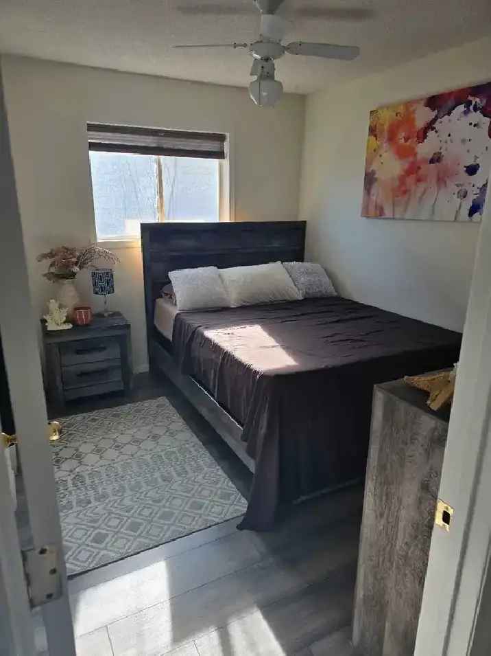 Room for rent in Airdrie shared living with basement access