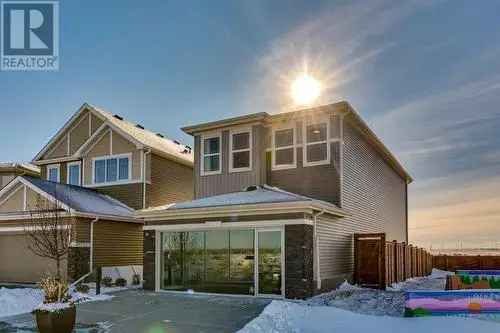 Buy Executive House in Calgary with Modern Features and Legal Suite