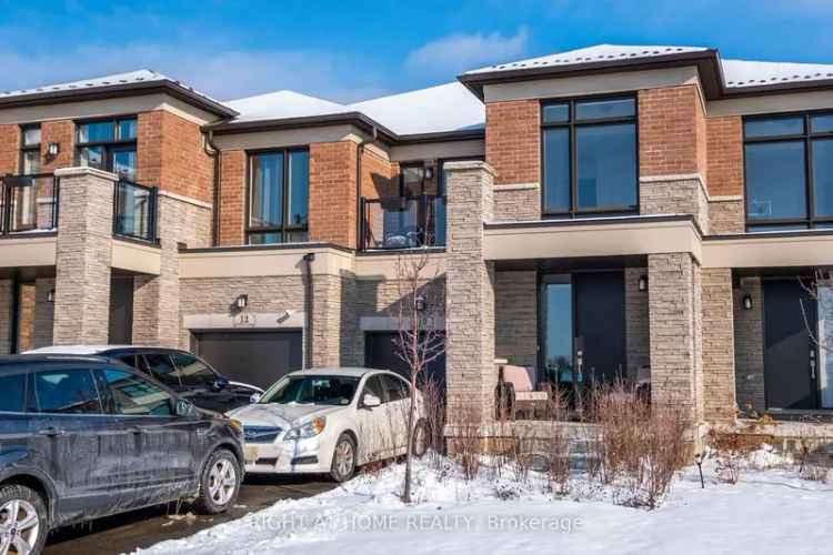 House For Sale in Aurora, Ontario