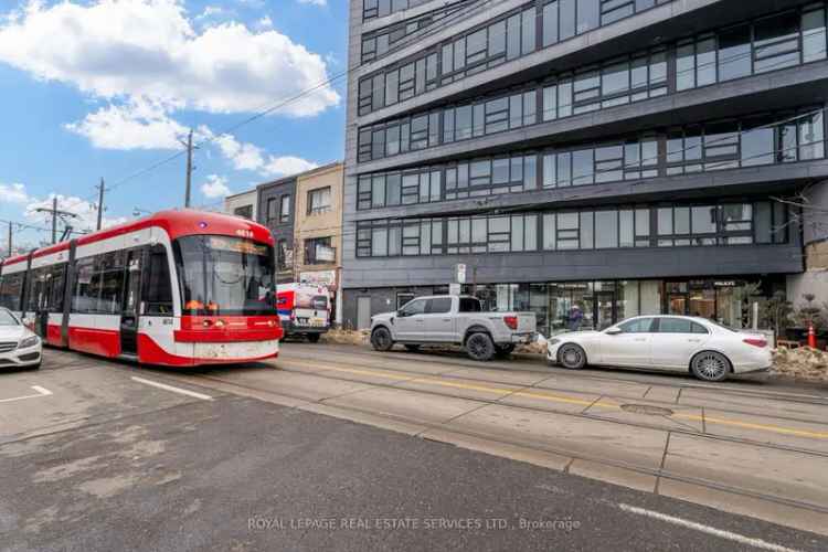 Buy Loft in Dundas West with 1 Bedroom Den and Stunning Features