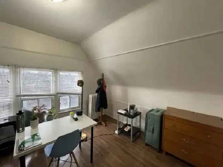 Little Italy Room for Rent