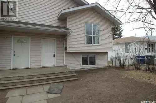 House For Sale In Pleasant Hill, Saskatoon, Saskatchewan