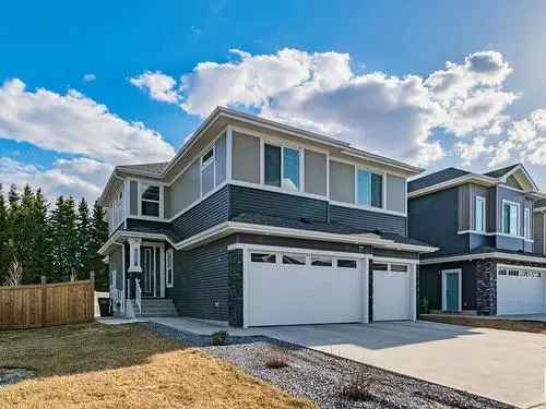 Luxury 2422 sq ft Home in Glenridding Ravine with In-law Suite