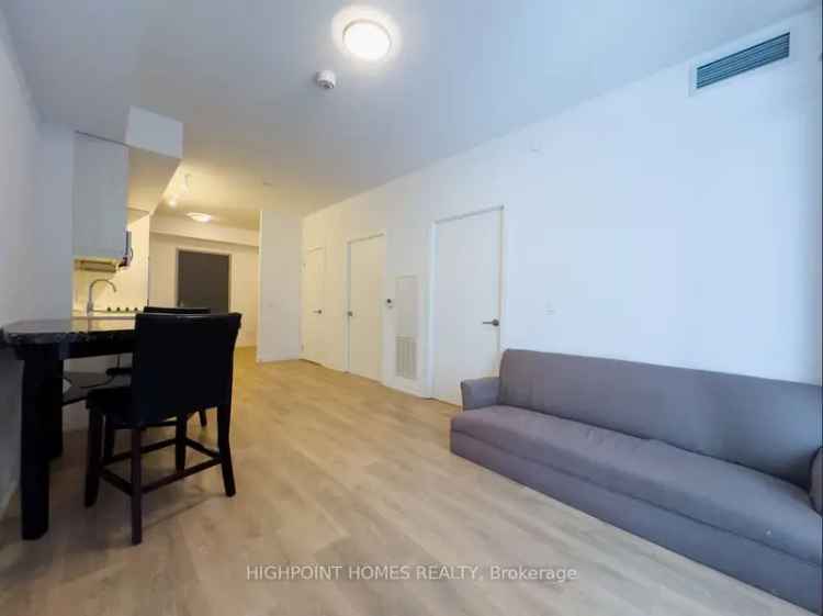 Midtown Toronto 1-Bedroom Condo - Luxurious Amenities & Convenient Location