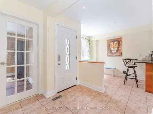 Spacious 5-Bedroom Townhome in Lorne Park Mississauga
