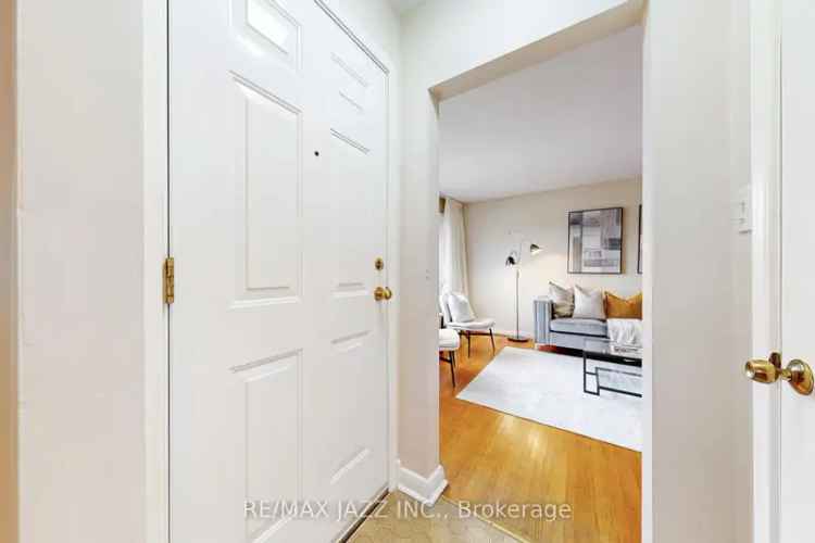 Charming 3-Bedroom Bungalow Near Highway 401