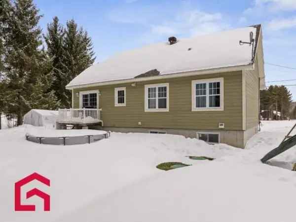 2-Bedroom Bungalow for Sale in Saint-Jean-de-Matha
