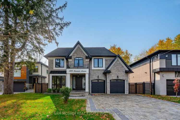 House For Sale in Mississauga, Ontario