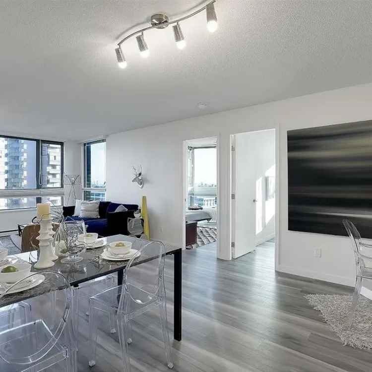 Apartment for Sale with 2 Bedrooms and Den near Metrotown