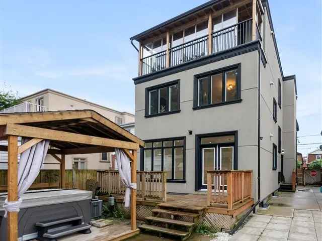 Custom Built 3-Storey Home In-Law Suite Hardwood Floors 3 Walk-Outs