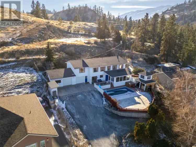 Kaleden Family Home with Lake Views Pool Garage