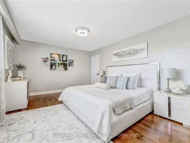 Modern Renovated 3 2Br European Home Ideal Layout Open Concept Elegant Kitchen Family Rm Backyard Hot Tub