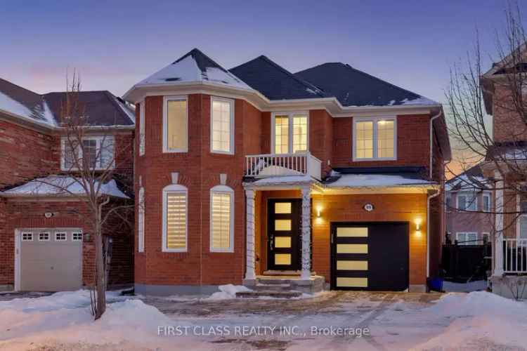 House For Sale in 99, James Parrott Avenue, Markham, Ontario