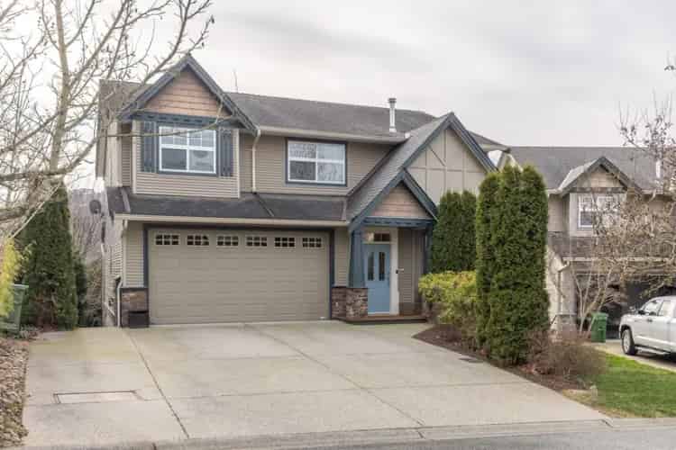 6 Bedroom Family Home in Abbotsford East with Stunning Views