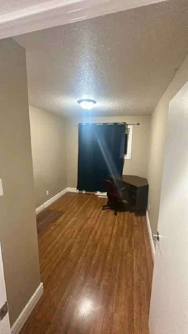 Room for rent in Edmonton with utilities included and fast internet