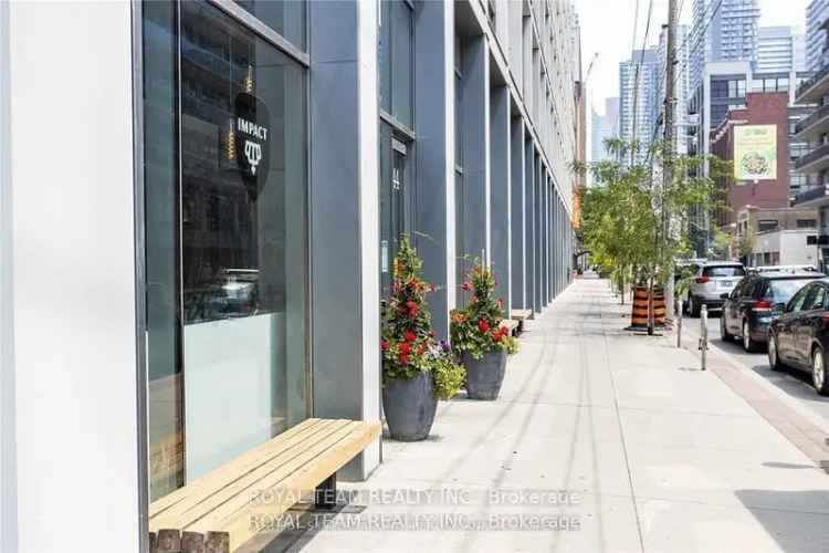 Condo For Sale in Toronto, Ontario