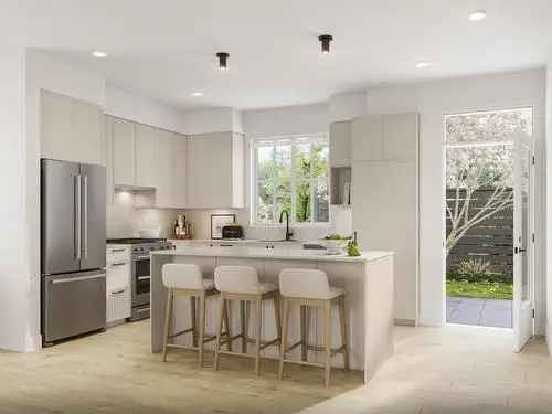 Langley Townhomes for Sale - New Modern 3 & 4 Bedroom Homes
