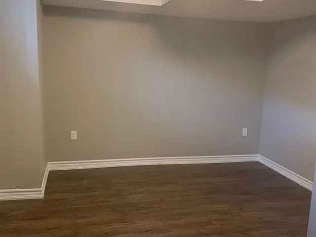 Spacious Renovated Rental Unit in Alliston Near Honda