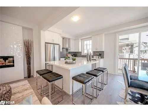 House For Sale In Barrie, Ontario