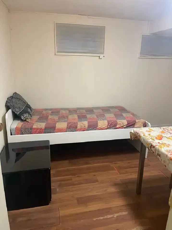 Room for Rent Near Fairview Mall with Parking and Shared Amenities